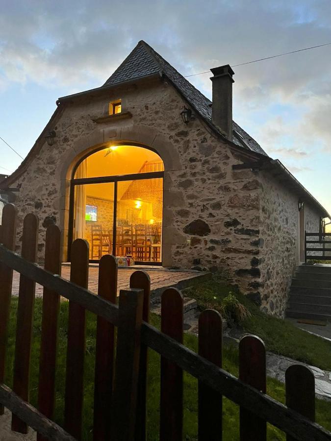 Maison Charmante A Maleville Avec Jardin Prive Et Parking.B Eksteriør billede